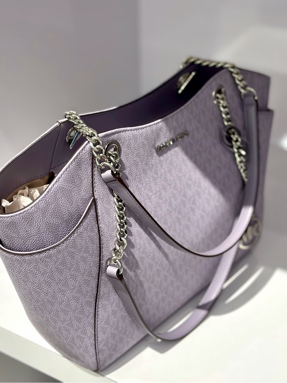 Michael Kors Jet Set Travel LG
Chain Shoulder Tote Bag MK
Lilac - Picture 10 of 11